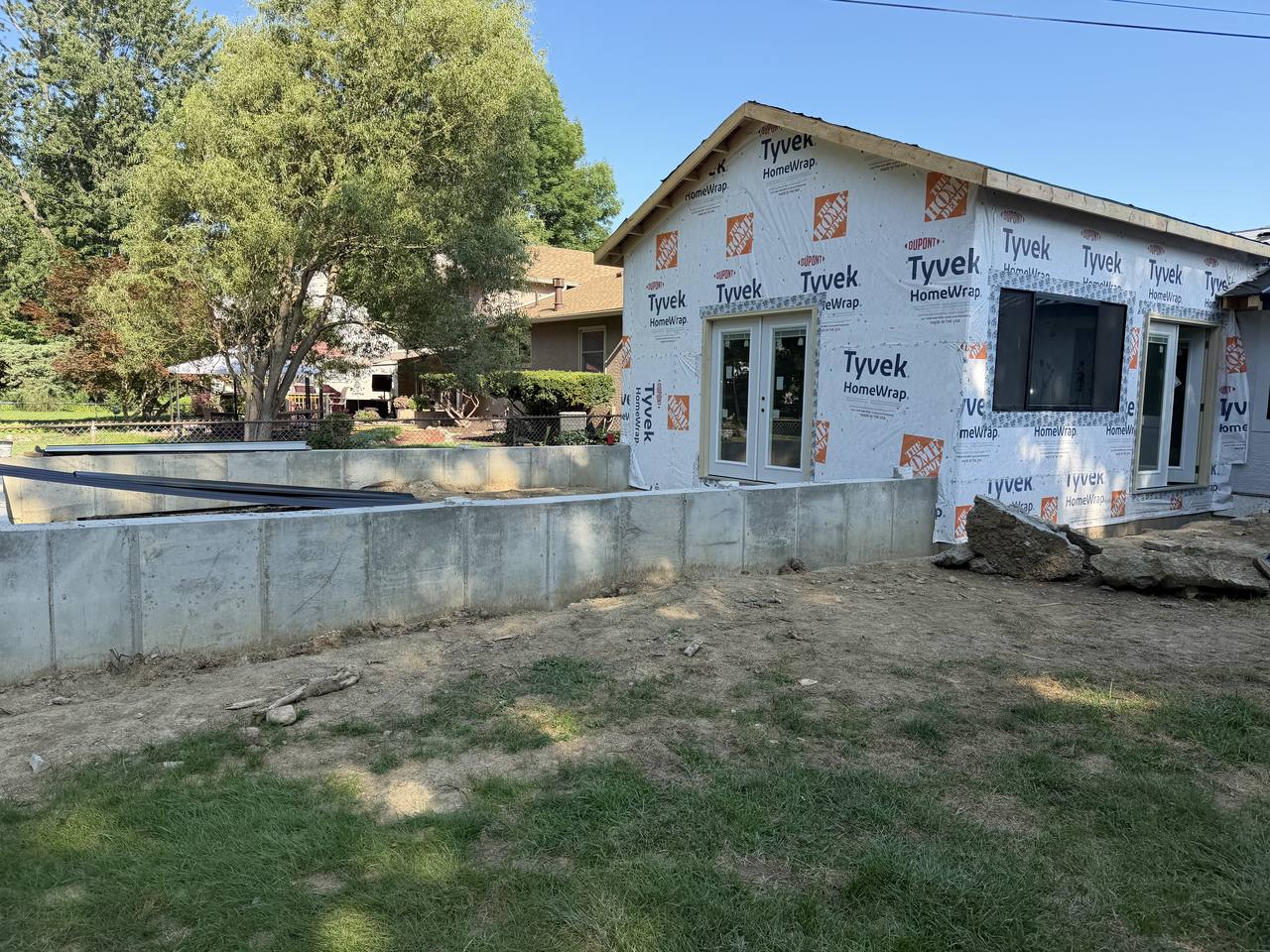 Poured concrete foundation wall