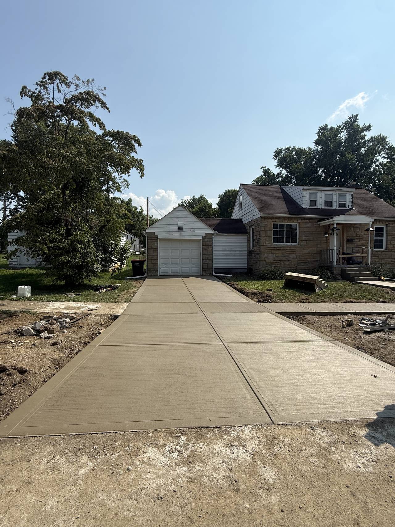 Concrete driveway replacement